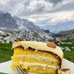 Prosecco Cake